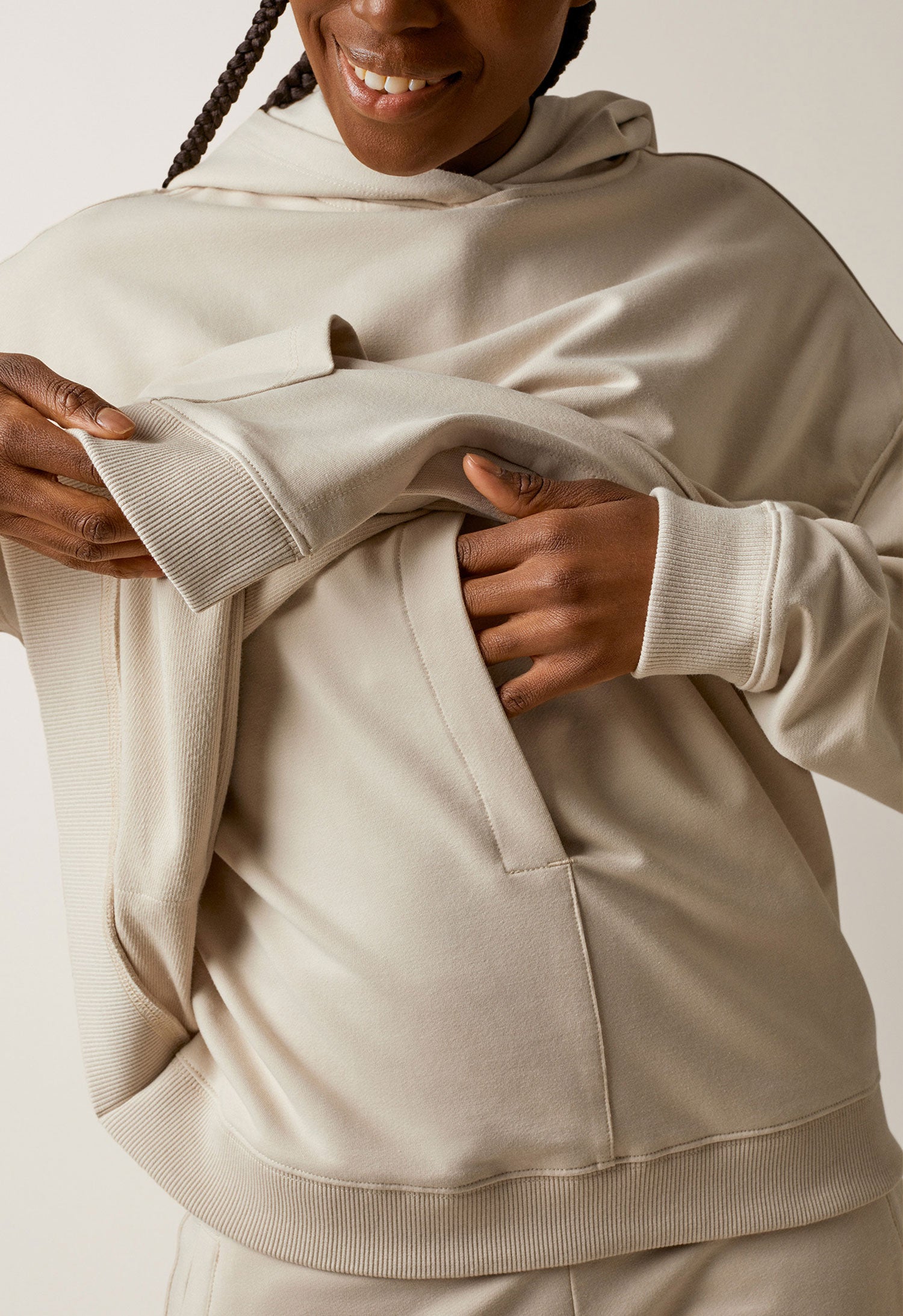 Hættetrøje med ammefunktion - Lysebeige