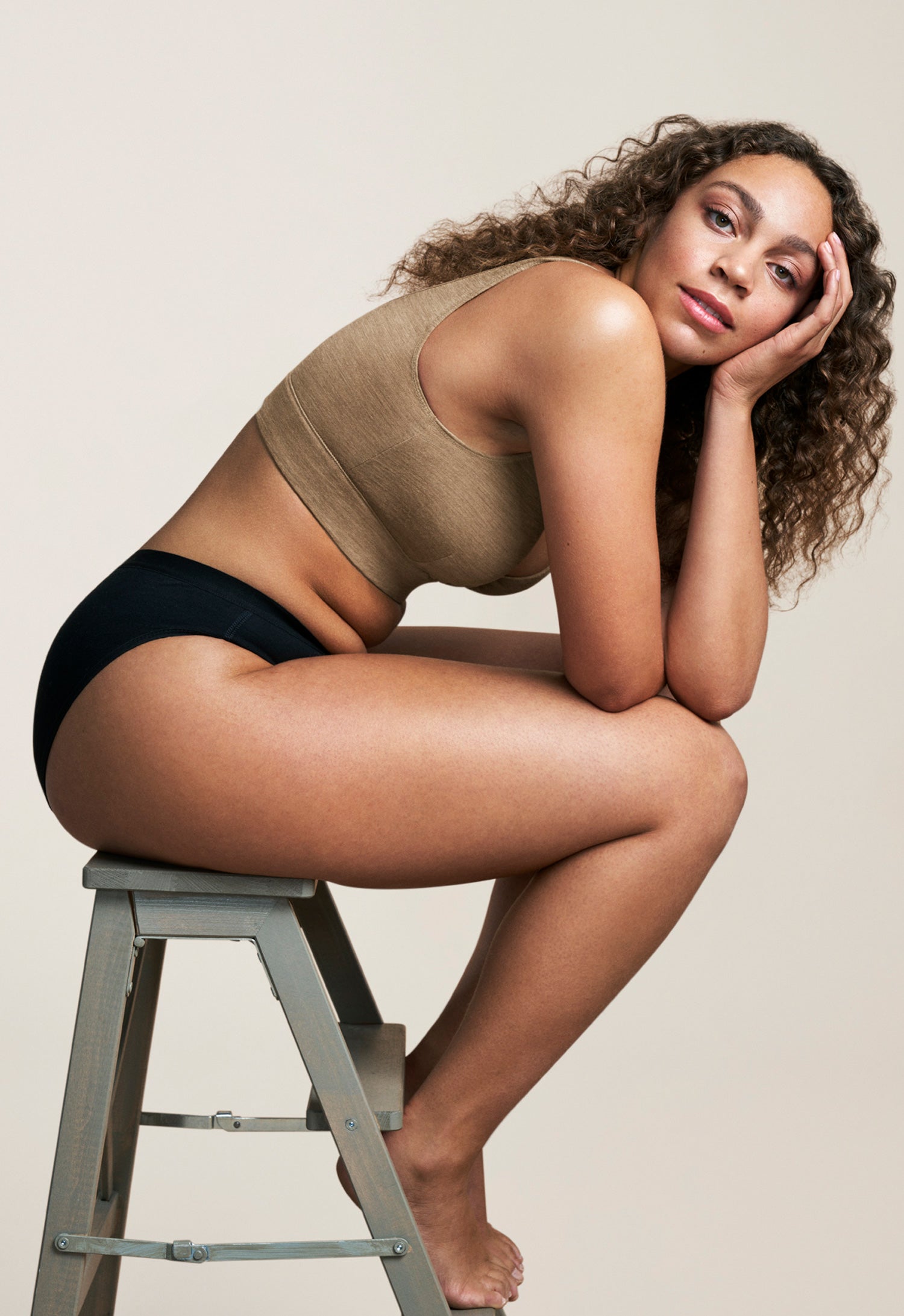 Menstruationstrusse - Bikini - Let blødning - Sort