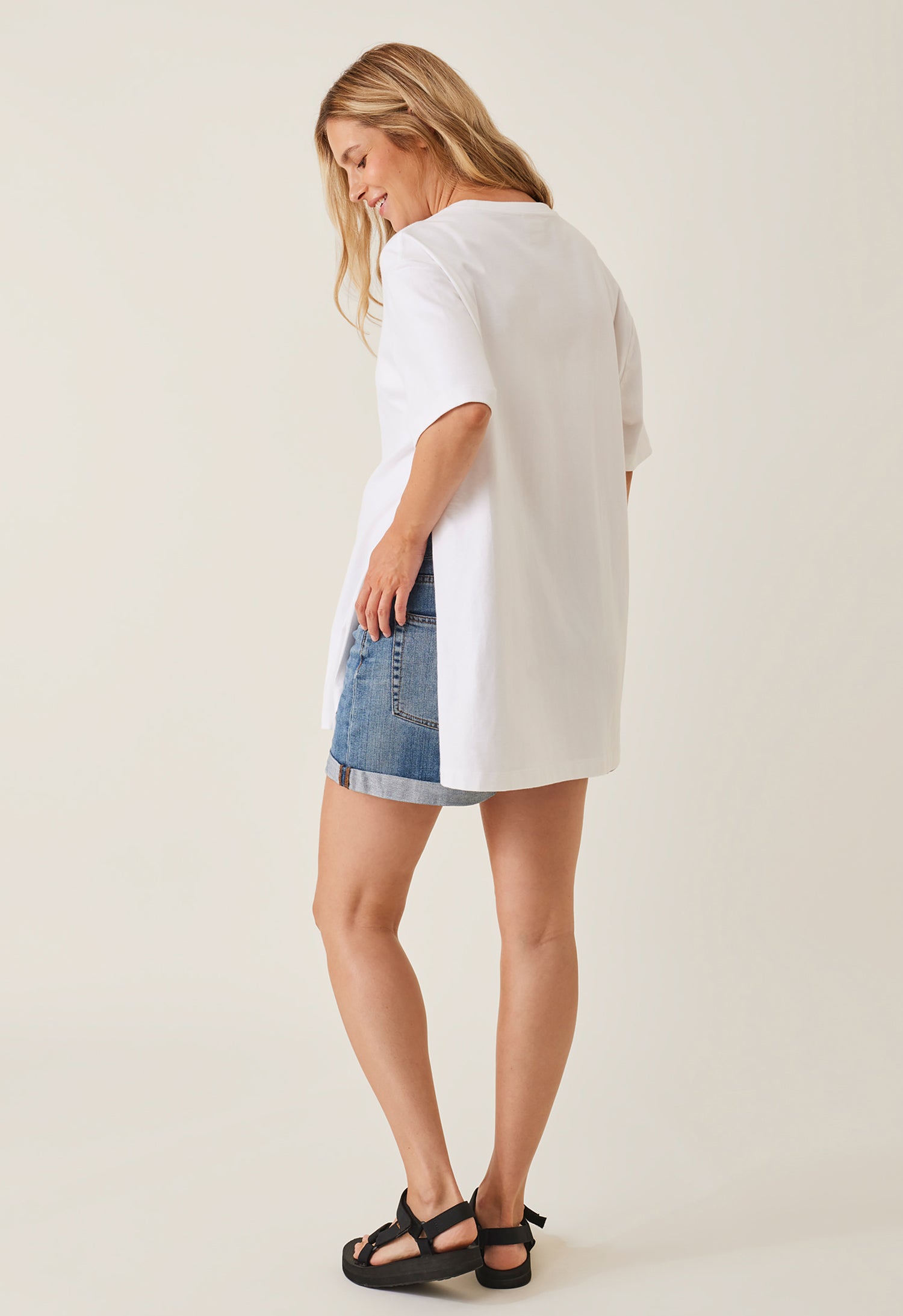 Oversize t-shirt med slids - Hvid